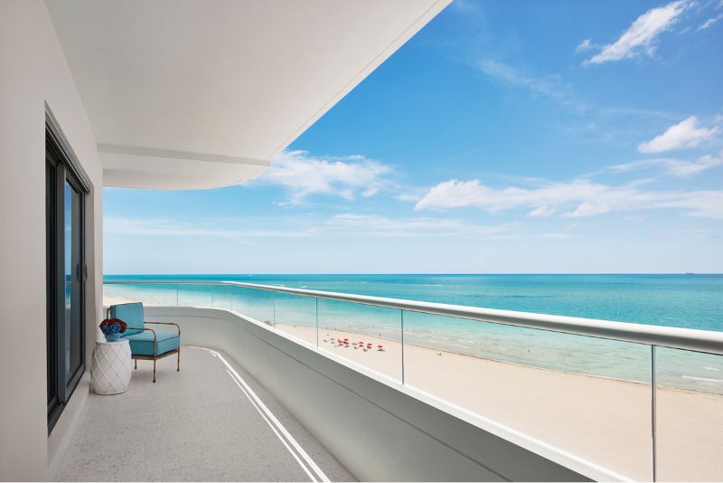 seaside-view-apartment